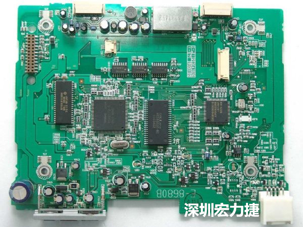 大面積PCB若電子元器件數(shù)量多、重量較重，板材強(qiáng)度不夠時容易產(chǎn)生PCB中央部凹陷問題。